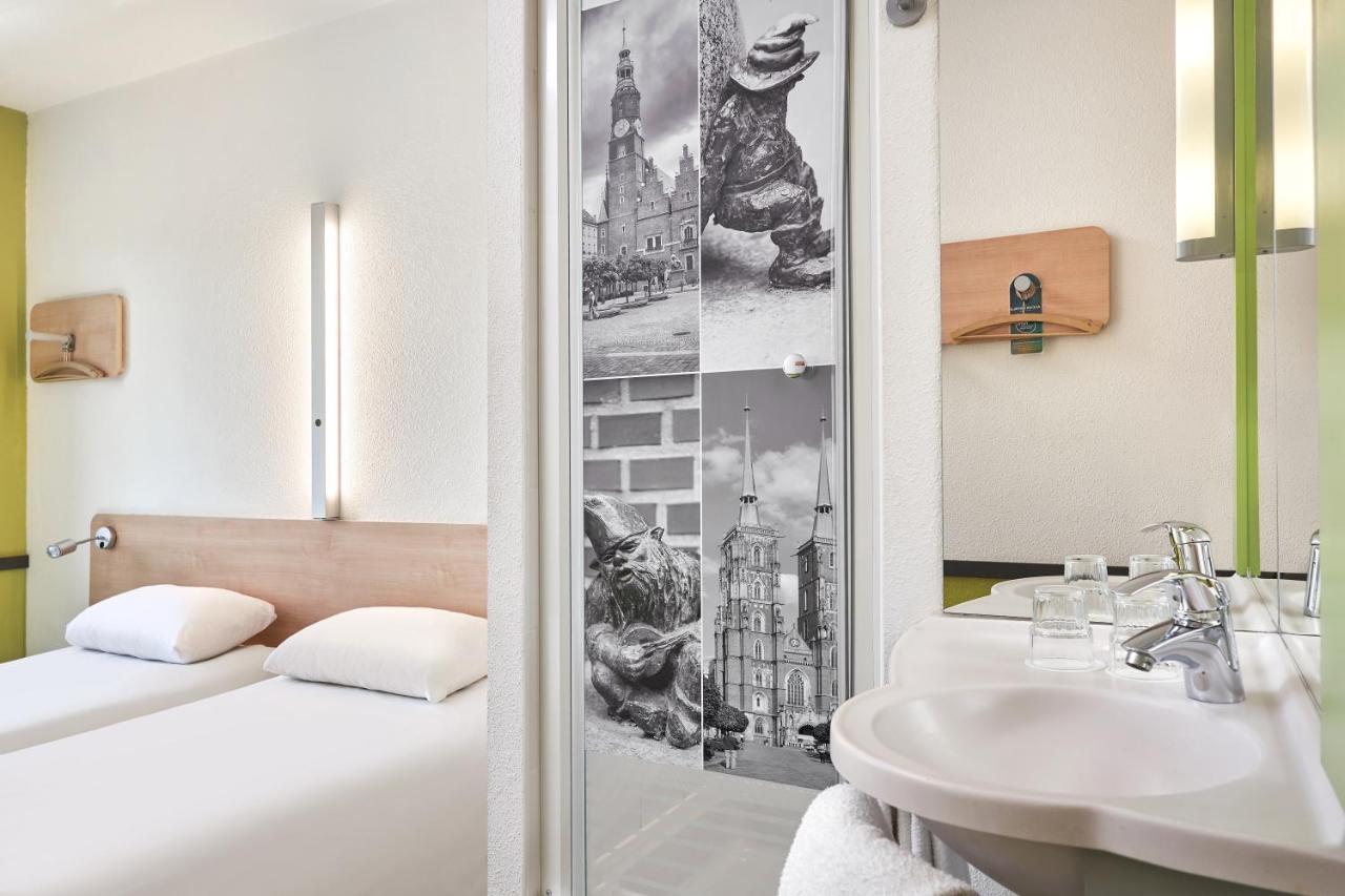 Ibis Budget Wroclaw Poludnie Exterior foto