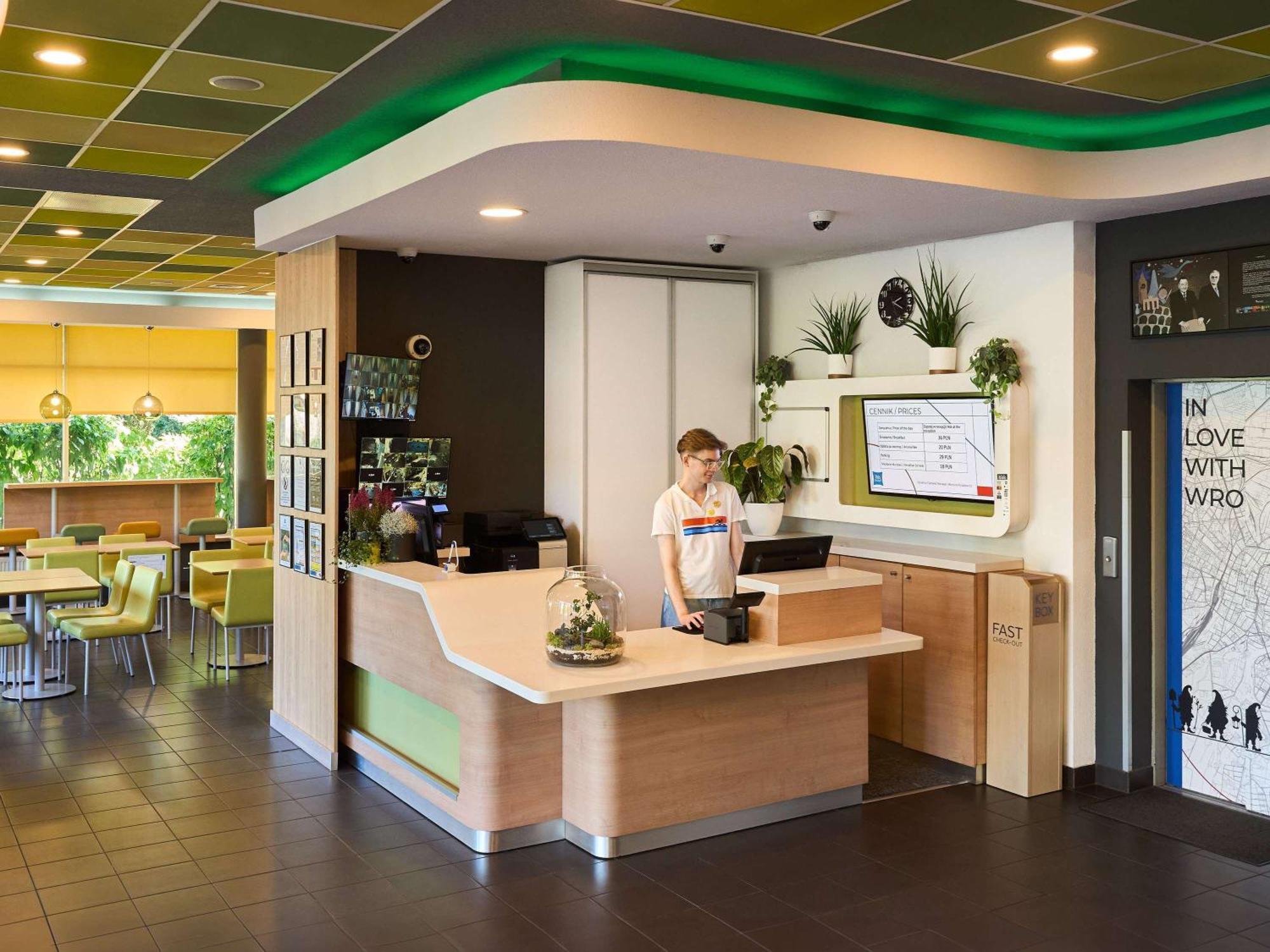 Ibis Budget Wroclaw Poludnie Exterior foto